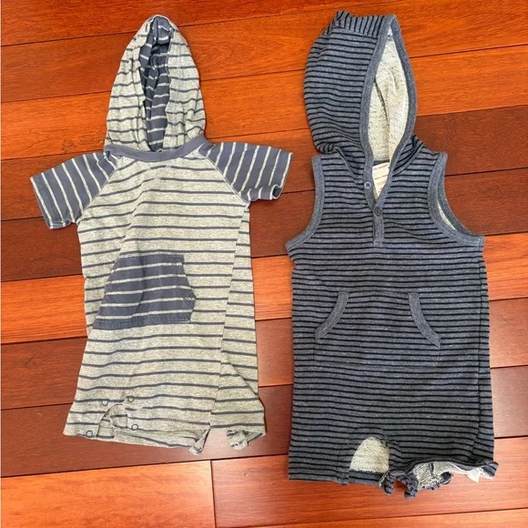 Striped Hooded Baby Rompers - Picture 2 of 8
